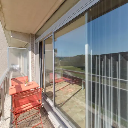 Astrid 103 With Balcony By Interhome Appartement